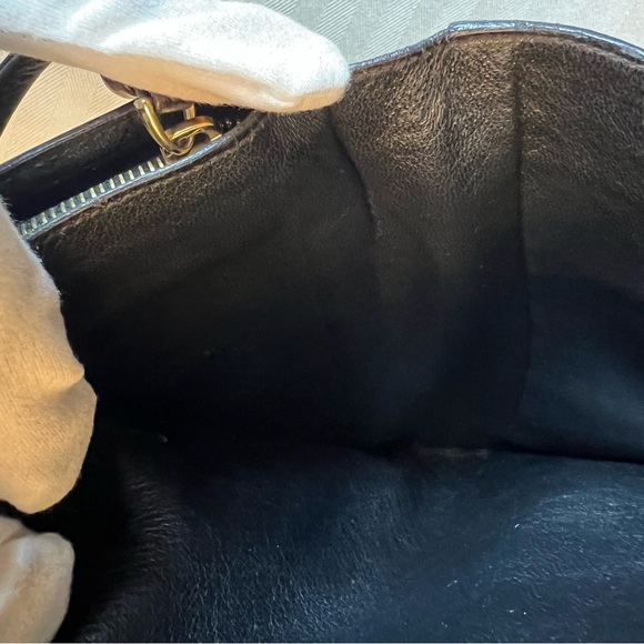 BOTTEGA VENETA Intrecciato Black Kisslock Wallet with Zipper Compartment - Picture 10 of 16